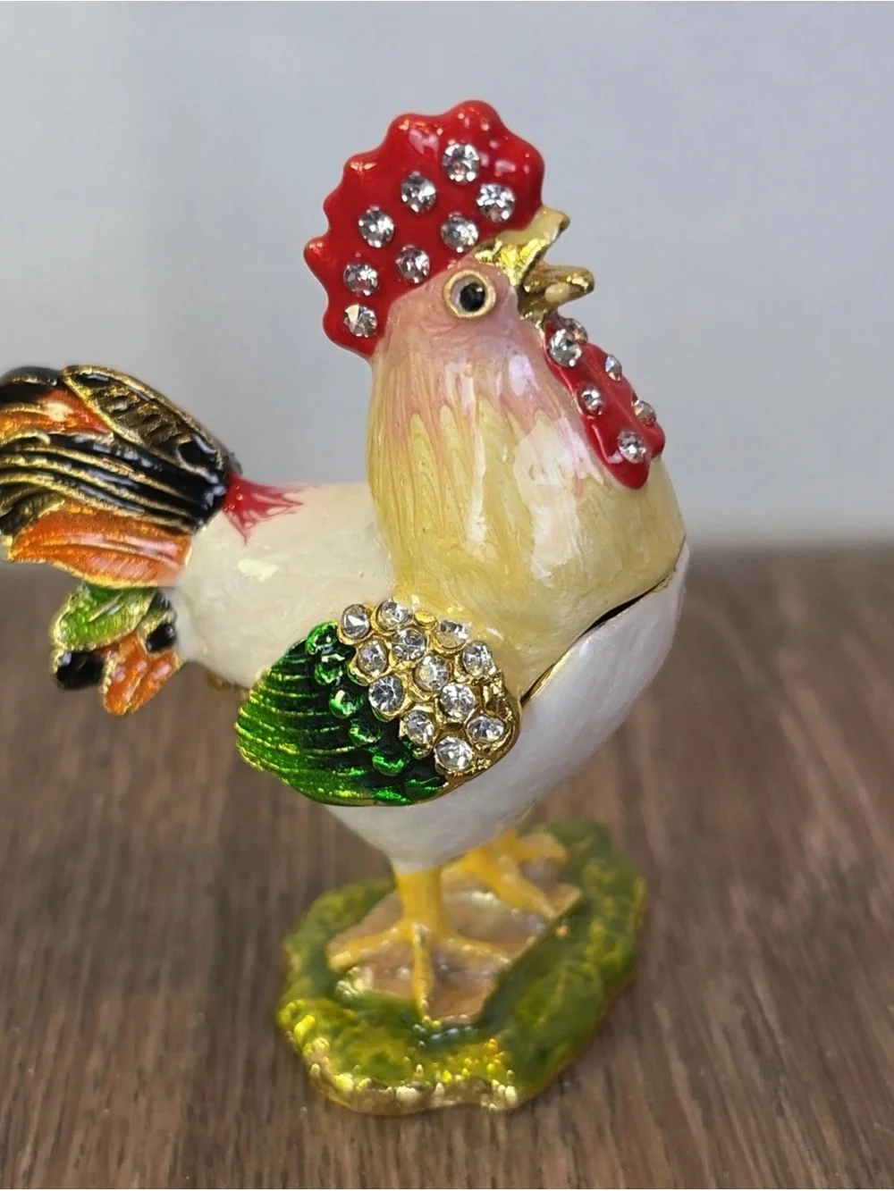Enamel & Rhinestone Hinged Rooster Jewelry Pill Trinket Box Magnetic Bling